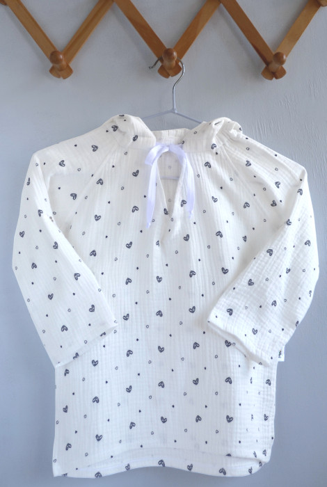 Дитяча муслінова туніка, Молочна  із серденьками