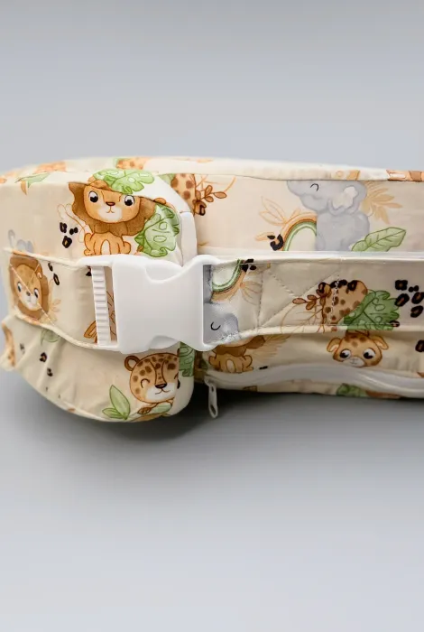 Сменный чехол на ортопедическую подушку для кормления двойни, Сафари на бежевом фоне Сменный чехол на ортопедическую подушку для кормления двойни, Сафари на бежевом фоне