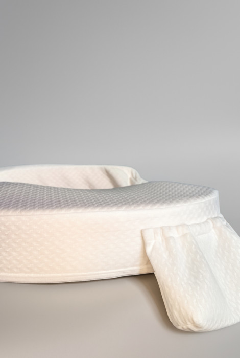 Ергономічна подушка для годування Ергономічна подушка для годування