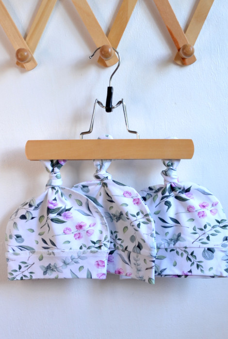 Шапочка Квіти на білому